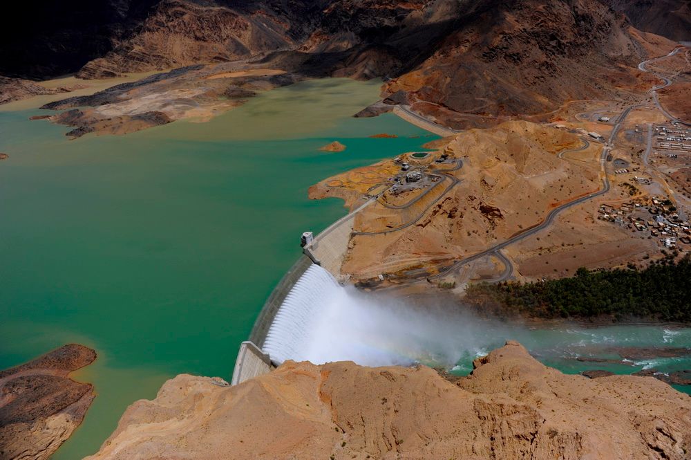Full day Oasis, beaches and wadis